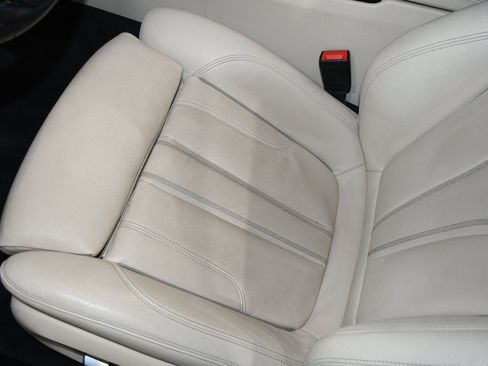 Used 2020 BMW 530i w/ Premium Package RWD image 11