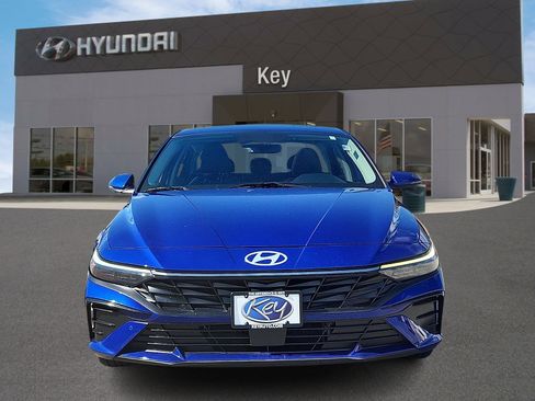 Certified 2024 Hyundai Elantra Limited image 8