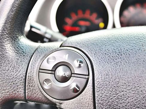 Used 2013 Toyota Tundra SR5 image 18