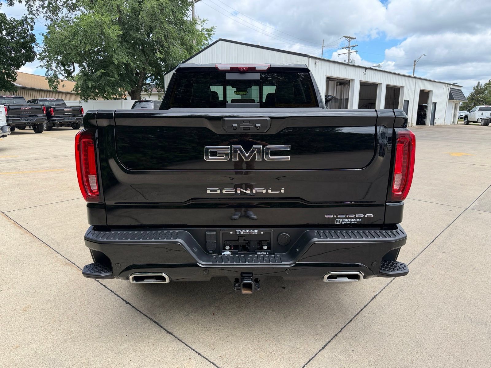 Used 2024 GMC Sierra 1500 Denali Ultimate AWD/4WD image 29