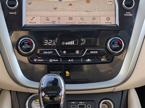 Used 2019 Nissan Murano Platinum image 17