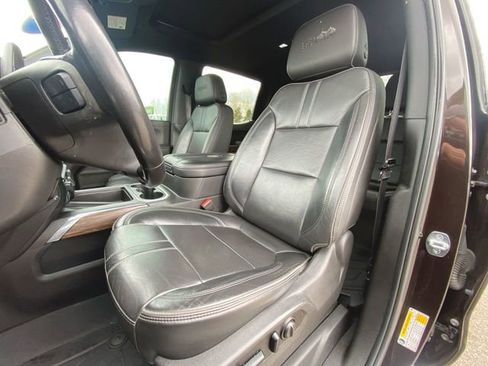 Used 2020 Chevrolet Silverado 1500 High Country w/ Technology Package AWD/4WD image 20