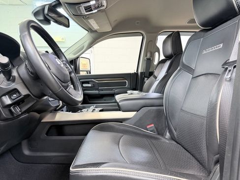 Used 2024 RAM 2500 Laramie AWD/4WD image 17