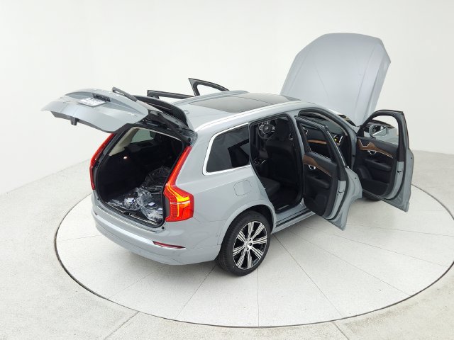 New 2025 Volvo XC90 B6 Plus w/ Protection Package Premier AWD/4WD image 16