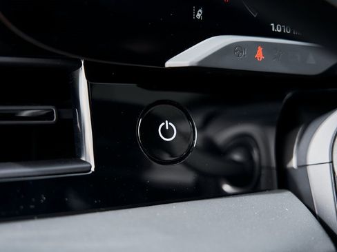 Used 2026 Porsche Taycan Turbo S image 61