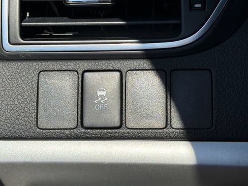 Used 2015 Toyota Camry SE FWD image 20