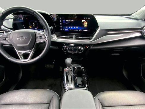 Used 2025 Chevrolet Trax ACTIV w/ Driver Confidence Package FWD image 16