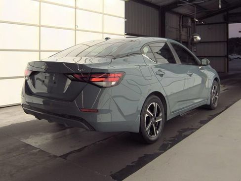 Used 2024 Nissan Sentra SV FWD image 2
