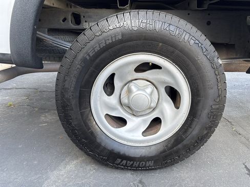 Used 2002 Ford F150 XL AWD/4WD image 17
