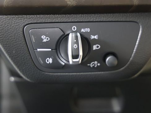 Used 2018 Audi Q5 2.0T Premium Plus image 24