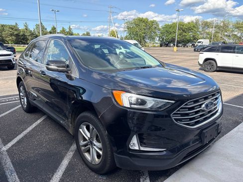 Used 2019 Ford Edge SEL w/ Equipment Group 201A AWD/4WD image 4