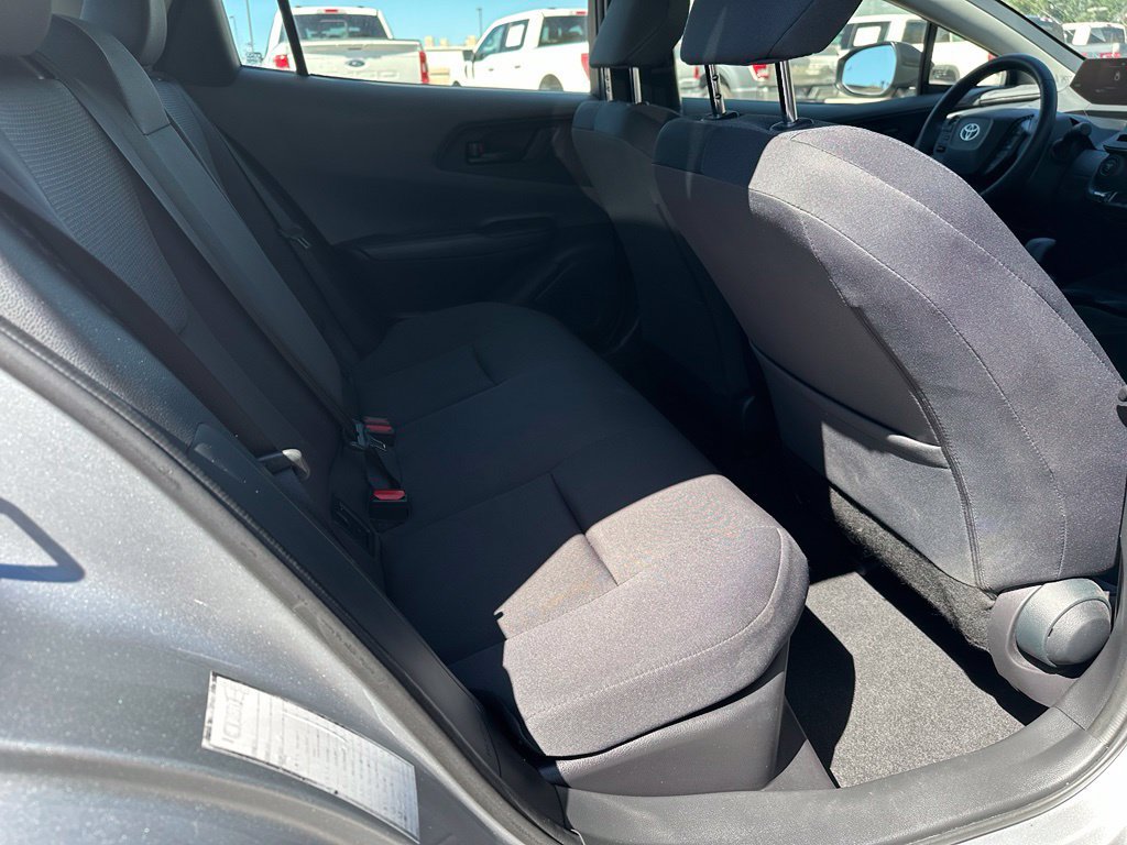 Used 2025 Toyota Prius LE FWD image 18