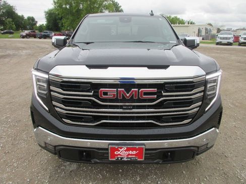 New 2026 GMC Sierra 1500 SLT w/ SLT Premium Plus Package AWD/4WD image 12