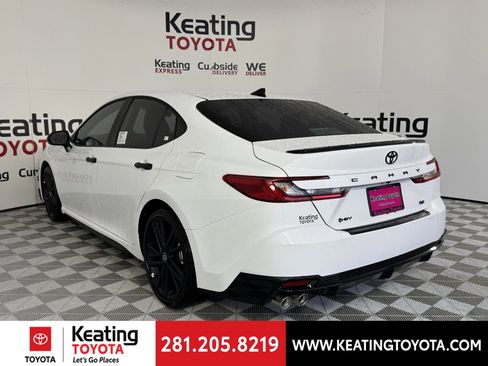 New 2026 Toyota Camry Hybrid image 10