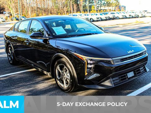 Used 2025 Kia K4 LXS image 3
