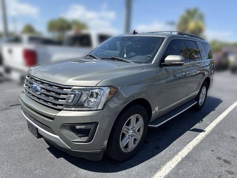 Used 2019 Ford Expedition XLT w/ Equipment Group 202A RWD image 8