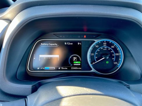 Used 2023 Nissan Leaf S image 11