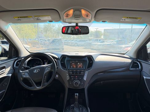 Used 2017 Hyundai Santa Fe Sport FWD image 20