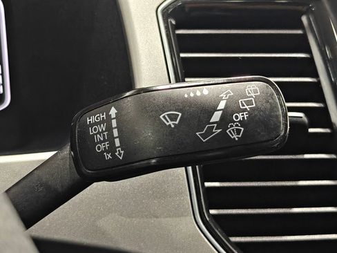 Used 2019 Volkswagen Atlas SEL Premium image 65