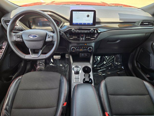 Certified 2023 Ford Escape ST-Line w/ Equipment Group 301A FWD image 15