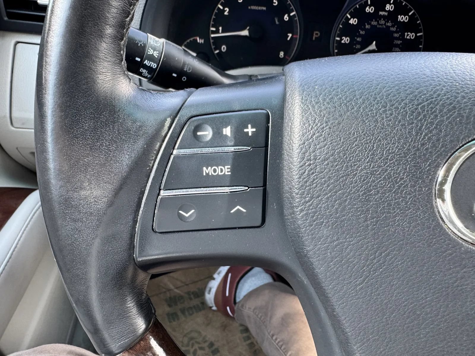 Used 2010 Lexus RX 350 AWD w/ Premium Pkg image 16