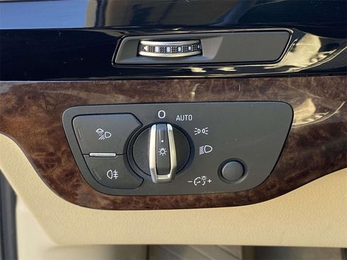 Used 2019 Audi Q7 3.0T Premium Plus w/ Premium Plus Package image 29