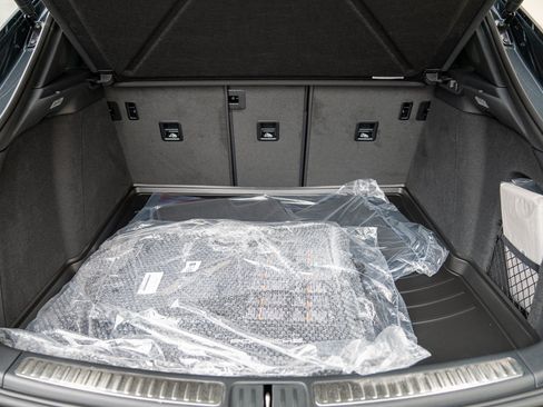 Certified 2026 Porsche Macan AWD/4WD image 27