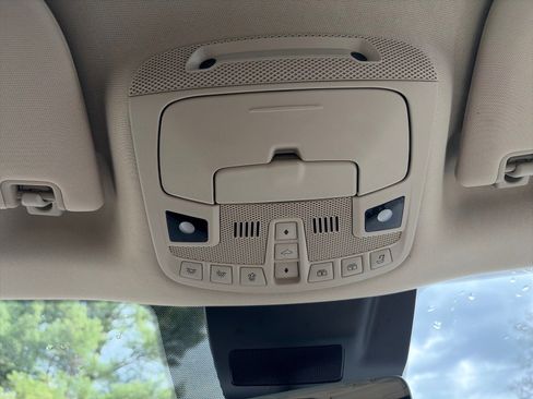 Used 2021 Lincoln Navigator L Reserve AWD/4WD image 35