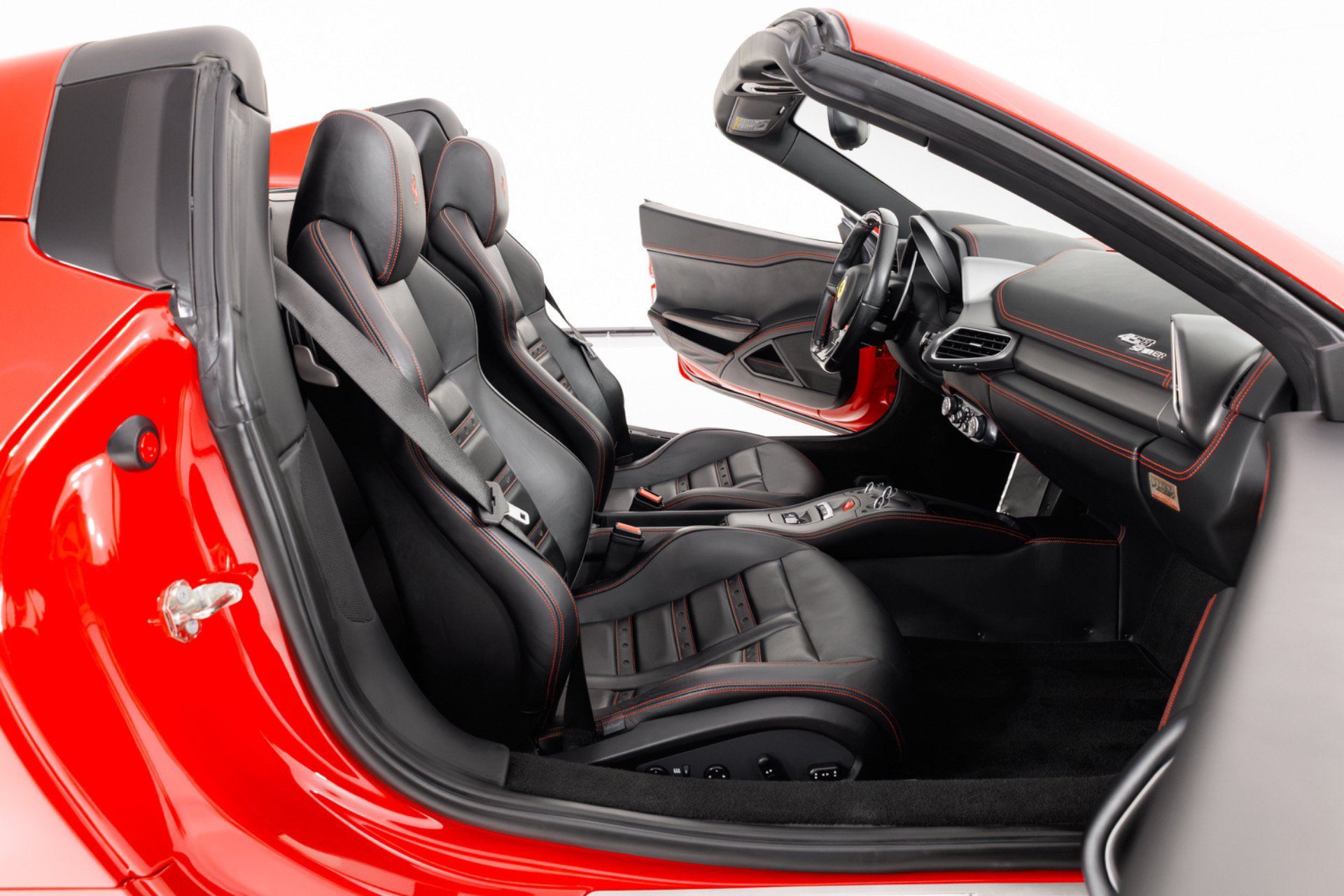 Used 2013 Ferrari 458 Spider RWD image 34