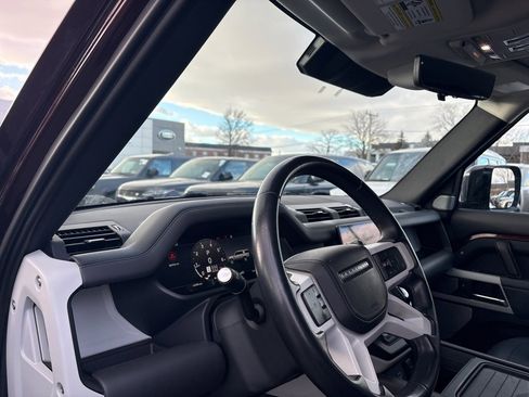 Used 2023 Land Rover Defender 130 First Edition image 3