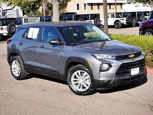 Used 2022 Chevrolet TrailBlazer LS image 3