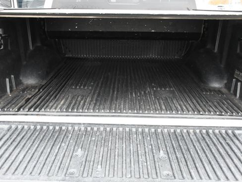 Used 2017 Ford F150 Lariat image 15