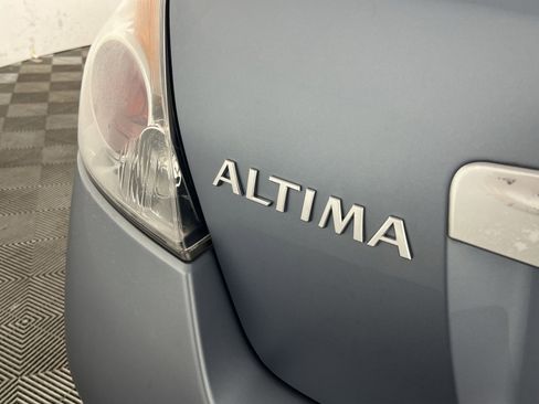 Used 2010 Nissan Altima 2.5 S w/ Premium Audio Pkg image 26