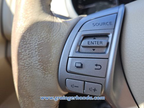 Used 2014 Nissan Altima 2.5 SL w/ Technology Package image 19