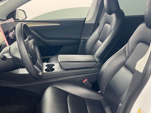 Used 2023 Tesla Model Y Long Range image 10