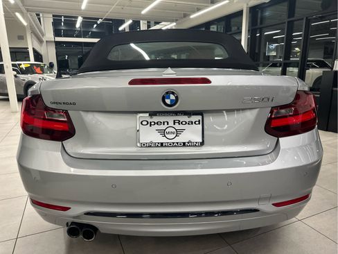 Used 2017 BMW 230i Convertible image 6