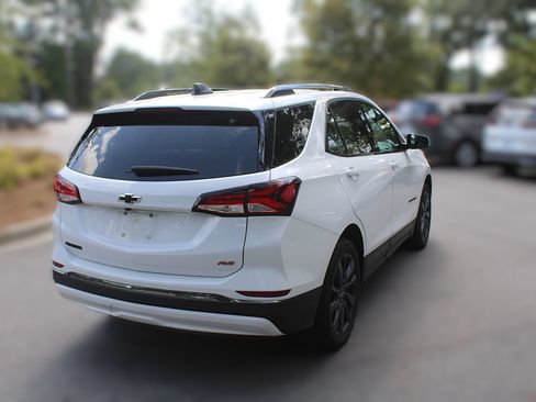 Used 2023 Chevrolet Equinox RS FWD image 12