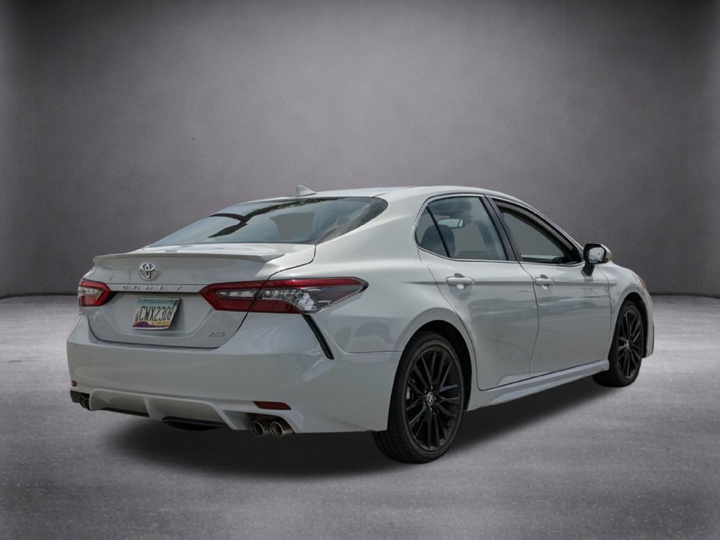 Used 2024 Toyota Camry XSE FWD image 4