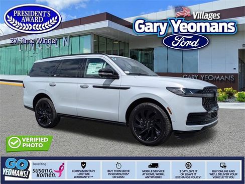 New 2025 Lincoln Navigator Reserve w/ Jet Appearance Package image 1