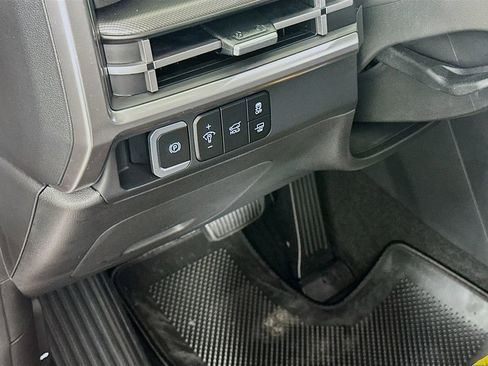 Certified 2025 Hyundai Santa Fe XRT image 10