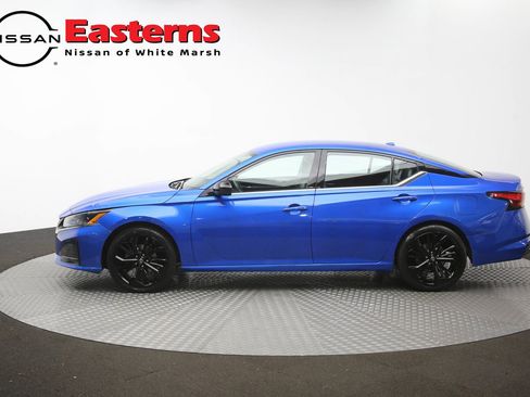 Used 2025 Nissan Altima 2.5 SR FWD image 60