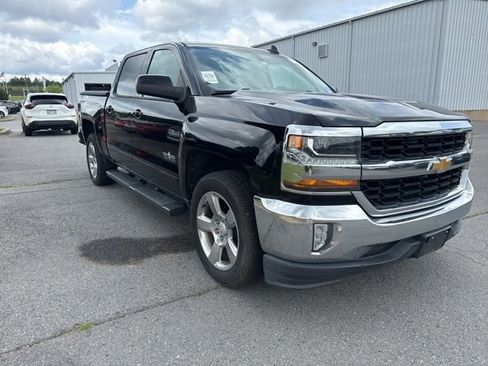 Used 2018 Chevrolet Silverado 1500 LT w/ Texas Edition RWD image 2