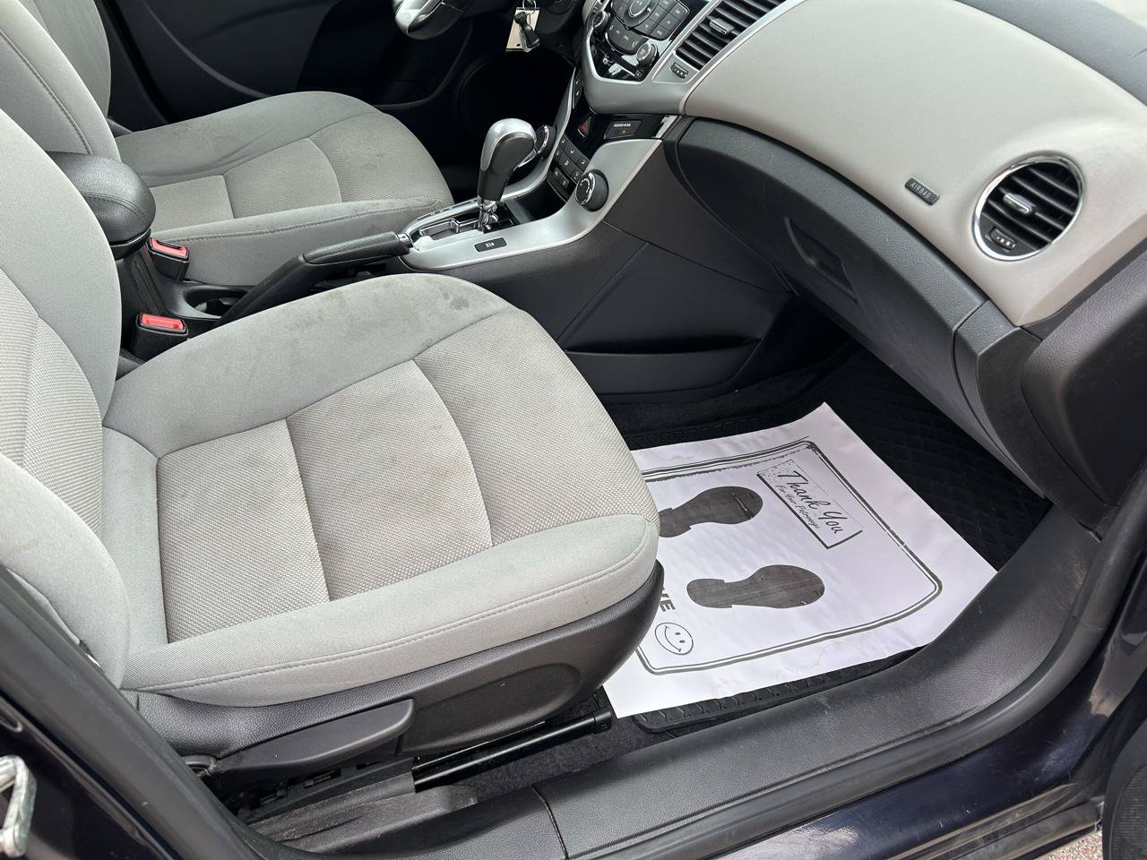 Used 2014 Chevrolet Cruze LT FWD image 12