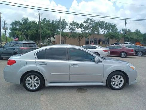 Used 2012 Subaru Legacy 2.5i Premium image 6