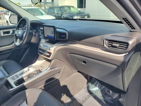 Used 2023 Ford Explorer XLT w/ Equipment Group 202A image 33