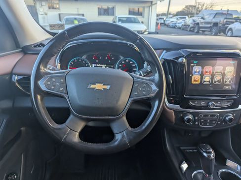 Used 2018 Chevrolet Traverse High Country image 10