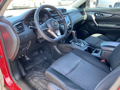 Used 2017 Nissan Rogue S FWD image 16