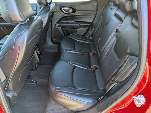Certified 2023 Jeep Compass Limited image 24