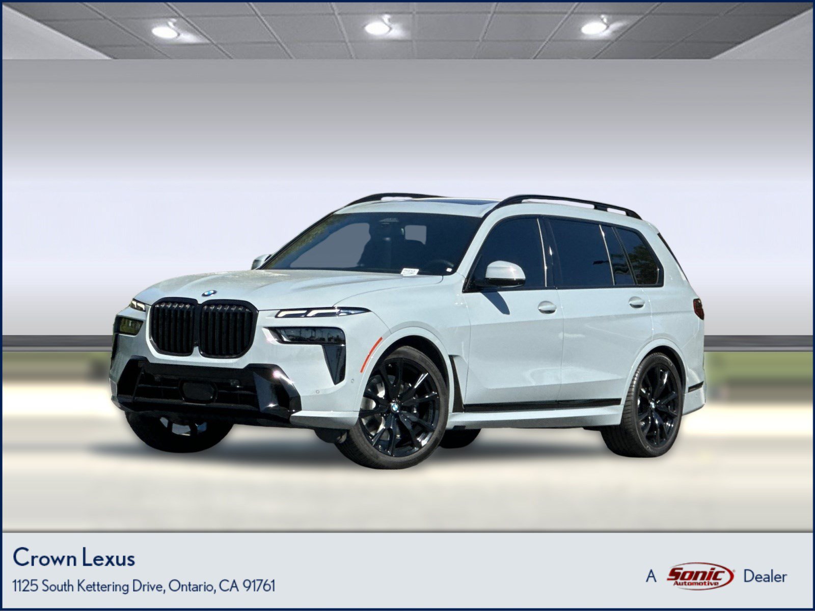 Used 2024 BMW X7 xDrive40i w/ M Sport Package AWD/4WD image 1