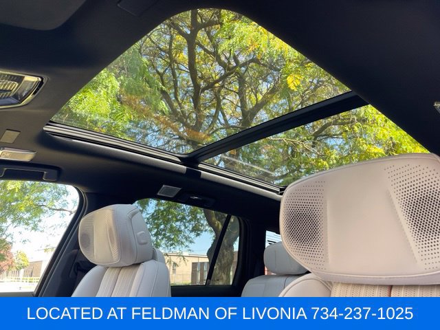 Used 2026 Cadillac Vistiq Sport w/ LPO, Floor Liner Package AWD/4WD image 18